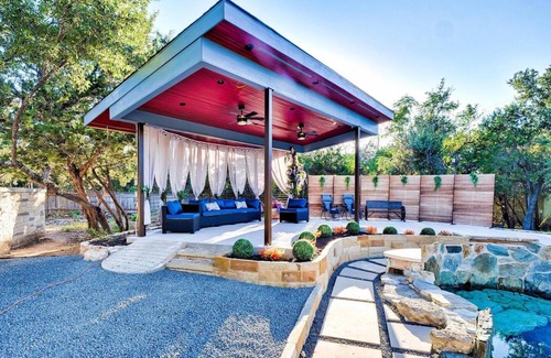 Rocky Ridge House | 372 m² House ∙ 4 bedrooms ∙ 15 guests