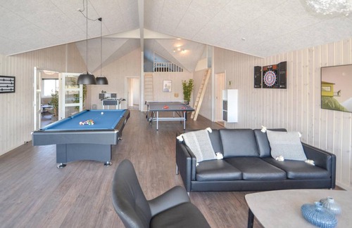 Grenaa House | 375 m² House ∙ 12 bedrooms ∙ 30 guests
