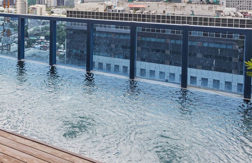 Cebu Apartment | 38 Park Avenue Big Luxury Studio Chic Skyline Stay