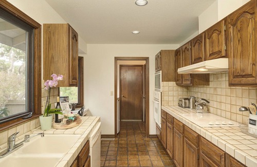 Golden Rectangle House | 3935 Segundo Viento - Walk to Downtown and Beach