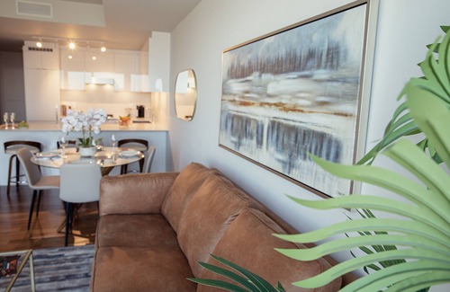 Downtown Edmonton Condo | 39th Floor Luxury Suite|Walk to Roger'sPlace&DT|Pool&Gym