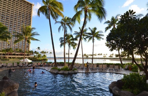 Honolulu Apartment | 3BD Penthouse Grand Islander Hilton Hawaiian Village