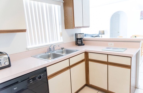 Sunridge Woods House | 3bedroom home private pool, free pool heating near Disney I4 & shops