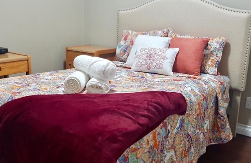 Grande Prairie Apartment | 3beds Suite By Costco,GP Airport,Shopping centres