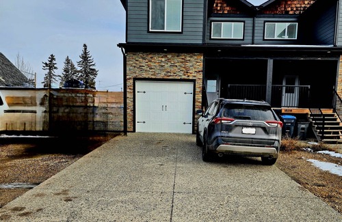 Dawson Creek House | 3BR, 2.5BA, Keyless Entry, Netflix, Disney+, Prime