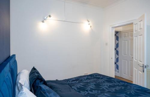 Stoke-on-Trent House | 3br-7guests-freeparking-pets-towncentre