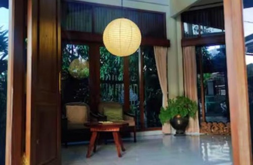 Sukajadi House | 3BR AC Rumah Liburan Pasteur Bandung