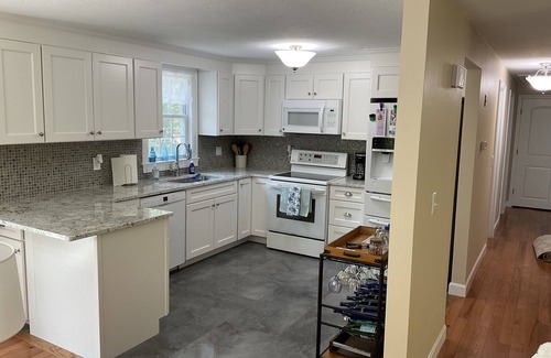 Harwich House | 3BR, central air, washer & dryer, grill, near ocean beaches & freshwater ponds