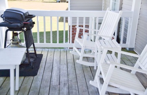 Smyrna House | 3BR Cottage|Waterfront|Wade Creek|Fishing|Boating