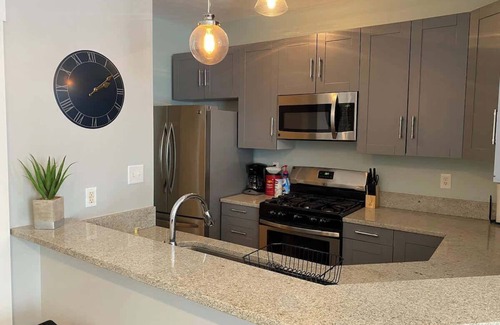 Old Northside House | 3BR Downtown | Private Garage | Walk to Mass Ave