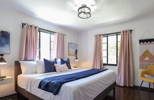Lawndale/ Wayside House | 3BR East Downtown House / Medical Center, Stadiums