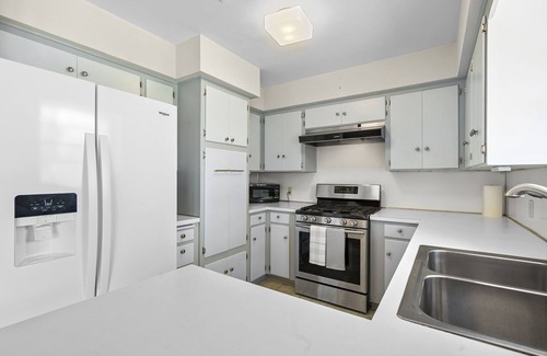 Allandale House | 3BR Gem in Allandale