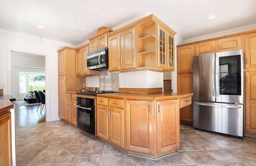 Valley Glen House | 3BR Home Near Universal Studios