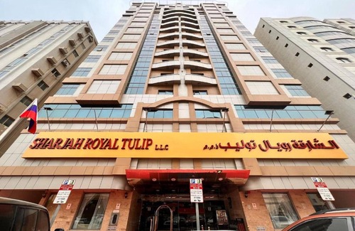 Sharjah House | 3BR Urban Oasis Apartment | Royal Tulip Retreat