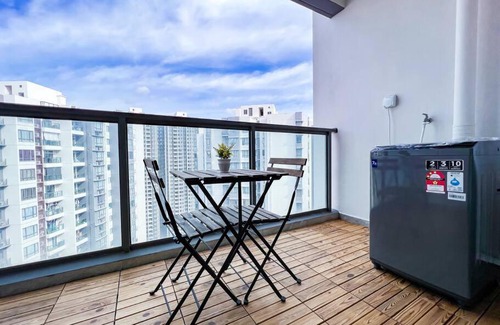 Central District Apartment | 3BRunit R&F Princess Garden View