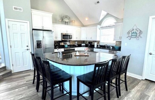 Pine Island House | 3minWalk2Beach*Oceanview*6brm,w/HeatedPool,HotTub