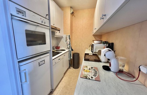 Mandelieu-la-Napoule Beach Apartment | 3P04 Swimming pool, sea view 3-room apartment air-conditioned