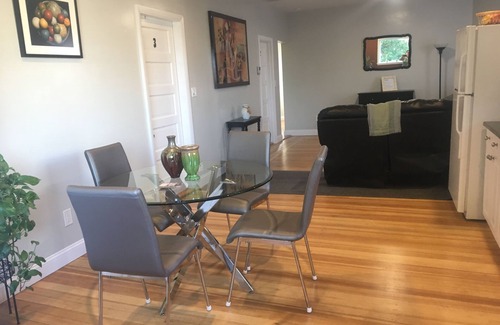 Winter Hill Apartment | 3RD Floor unit · Sun-Drenched, Quiet 3rd Floor,3 bedrooms