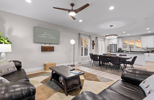Chickamauga Cabin | 3Stry·Hot Tub·ModernTreehouse·20minTo·Chatt Vistas