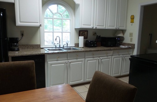Bogart House | 4-5 Bedroom Furnished Close to Athens and I85/316