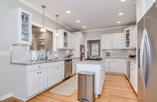 Evans House | 4/5 bedroom Masters rental. 1