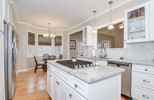 Evans House | 4/5 bedroom Masters rental. 1