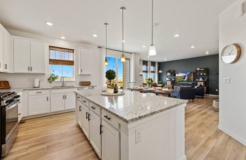 Loveland House | 4 Bd Colorado Retreat with Sauna, Hot Tub, Gym and Mountain Views