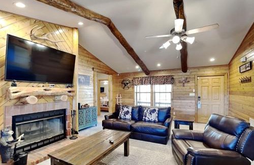 Alto House | 4 Bears 1 Cave