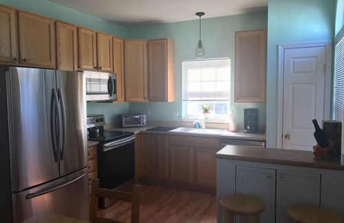 Bethany Beach House | 4 Bed 3.5 Bath end unit sleeps 11, 4 blocks to beach & short walk to boardwalk