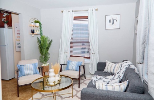 Saint-Jean-Sur-Richelieu House | 4-bedroom family home-Garden, BBQ, 3 free parking spaces!