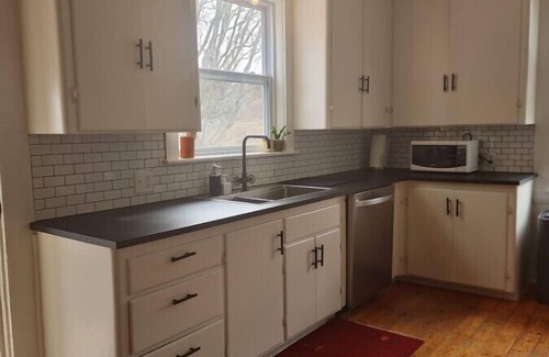 Hopewell Cape House | 4 Bed Character Waterfront home