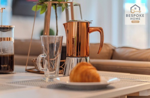 Latchmere House | 4 Bed House + 1 FREE Parking Space | Central London | Open - Plan