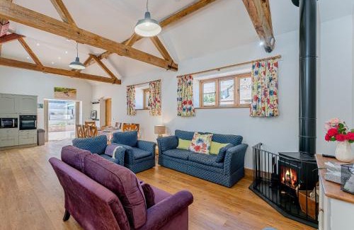 Wall-under-heywood House | 4 Bed in Church Stretton 87695