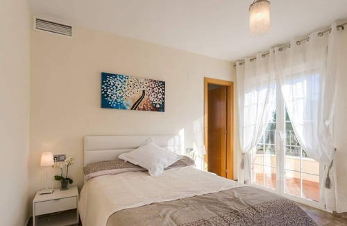 El Albir Villa | 4 Bed Luxury Villa Up to 8 Adults Terraces Wifi Private Pool Daily Cleaning