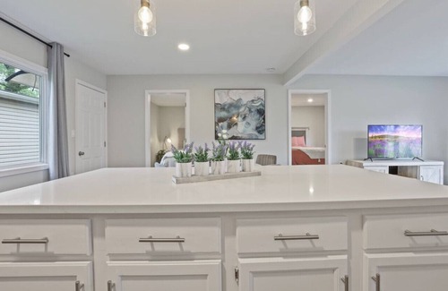Romeoville House | 4 Bed RomeoRanch Hosted By Coast To Coast Housing
