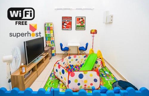 Bukit Indah 2 House | 4-Bedrm ensuite family friendly house near Aeon Bukit Indah