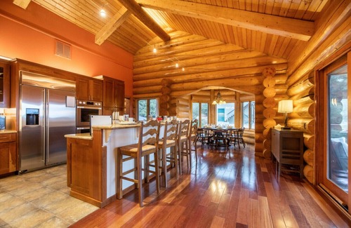 Volcano Villa | 4 Bedroom, 4 Bath, Hot Tub, 104 Acres, Pet Friendly, Weddings!