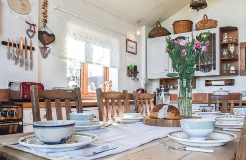 Ryde Cottage | 4 bedroom accommodation in Wootton Bridge