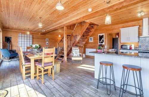 Pentney Cottage | 4 bedroom accommodation in Pentney Lakes