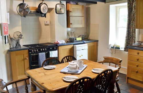 Tan-y-groes Cottage | 4 bedroom accommodation in Blaencelyn, near Llangrannog