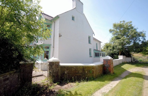 Tan-y-groes Cottage | 4 bedroom accommodation in Blaencelyn, near Llangrannog