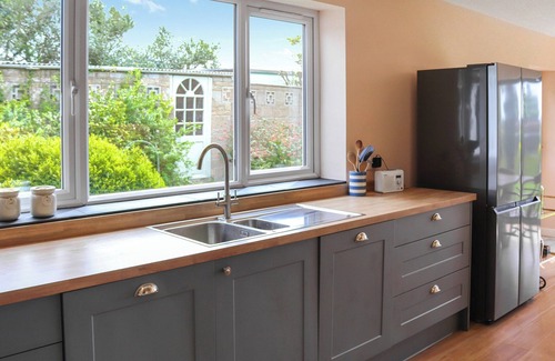 Tudweiliog Cottage | 4 bedroom accommodation in Tudweiliog