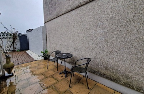 Dowlais House | 4 Bedroom accommodation Merthyr