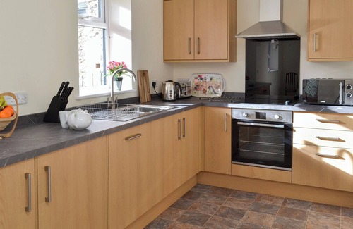Liverton Cottage | 4 bedroom accommodation in Luton, near Newton Abbot