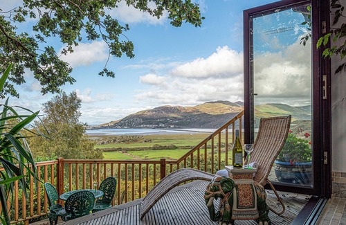 Arthog Cottage | 4 bedroom accommodation in Arthog, near Dolgellau