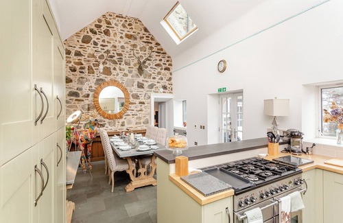 Banff Cottage | 4 bedroom accommodation in Banff