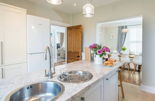 Boncath Cottage | 4 bedroom accommodation in Abercych, near Cardigan