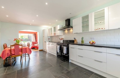 Mount Hawke Cottage | 4 bedroom accommodation in Mount Hawke, near Truro
