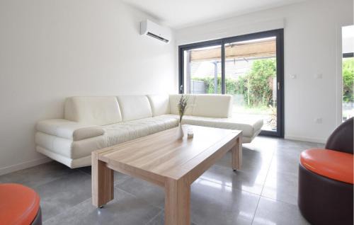 Grentheville House | 4 Bedroom Amazing Home In Grentheville