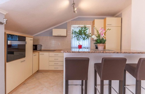 Benkovac House | 4 bedroom amazing home in Miranje